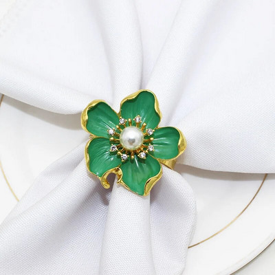 6db/tétel Új ötszirmú virág szalvétagyűrű ötvözet fehér virág szalvétagyűrű esküvői asztaldísz