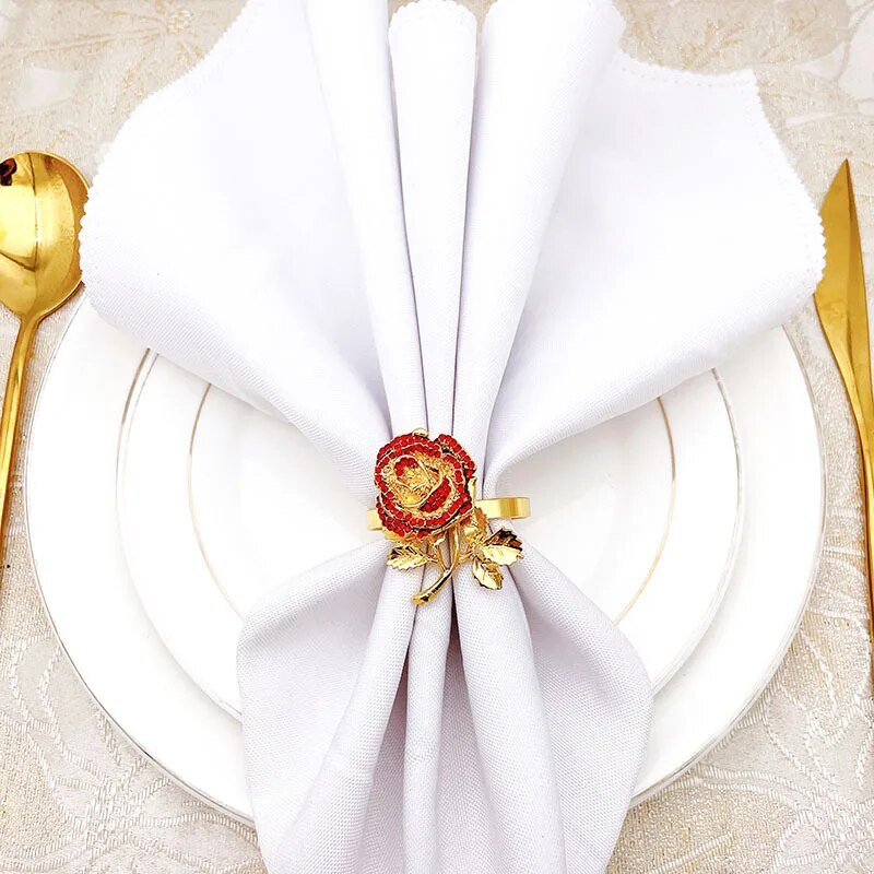 6 τμχ/παρτίδα Δαχτυλίδι για την Ημέρα του Αγίου Βαλεντίνου Ροζ λουλούδι για χαρτοπετσέτα Χρυσό δαχτυλίδι χαρτοπετσέτας με κράμα δαχτυλιδιού από κράμα Δαχτυλίδι τραπεζιού επιφάνειας εργασίας