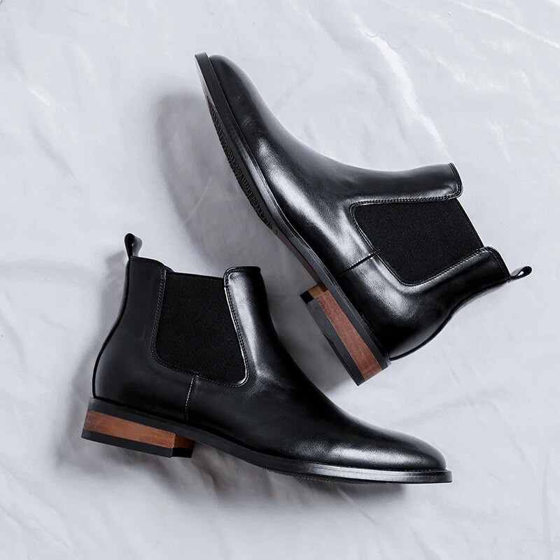 2023. aasta sügistalvine klassikaline Briti stiilis nahast Chelsea saapad meeste musta värvi Hombre Premio alla festa kleit terava otsaga kingad