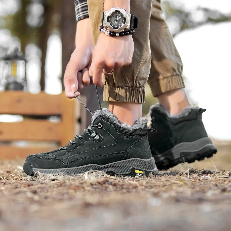 Talvised meeste ehtsast nahast poolsaapad Meeste ärisaapad Mood soojad õuesaapad Veekindlad nahast kingad