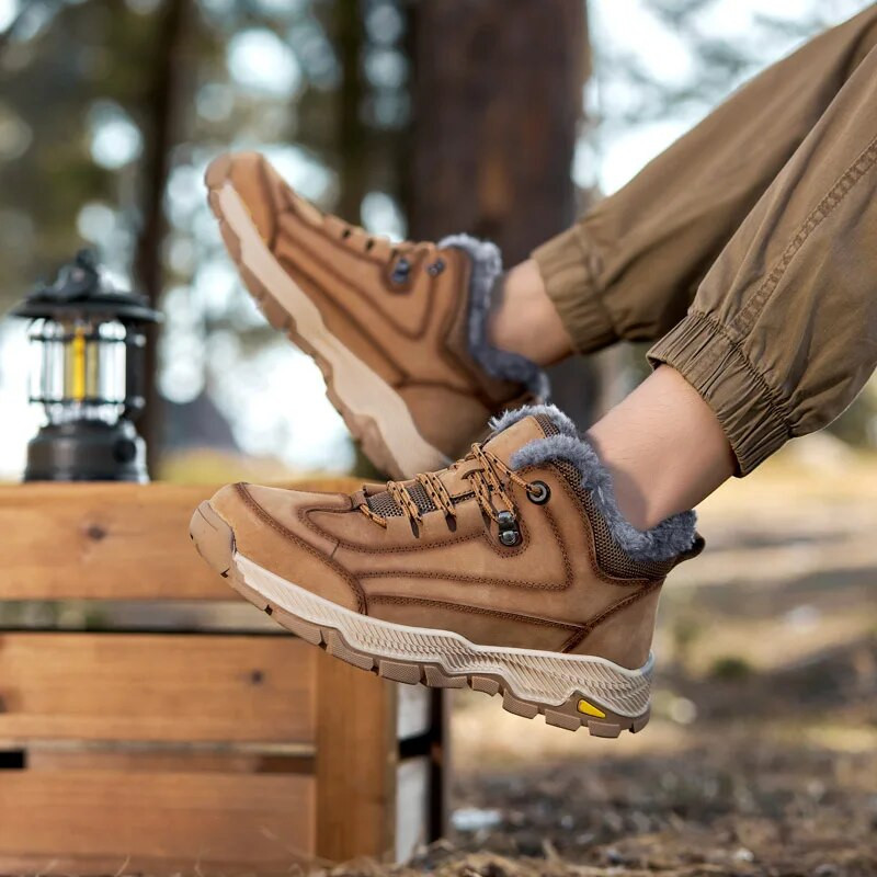 Talvised meeste ehtsast nahast poolsaapad Meeste ärisaapad Mood soojad õuesaapad Veekindlad nahast kingad