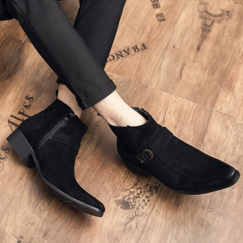 Luksuslik klassikaline meeste ümberpööratud fliisist nahast saapad Tõmblukuga Kõrged lamedad jalanõud Mood ärinahast saapad Pulmakleidikingad