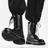 2023. gada jauna dizaina vīriešu rudens puszābaki, melni modes Ruffian rudens ziemas siltie darba zābaki, neslīdoši vīriešu zābaki ar augstu augšdaļu