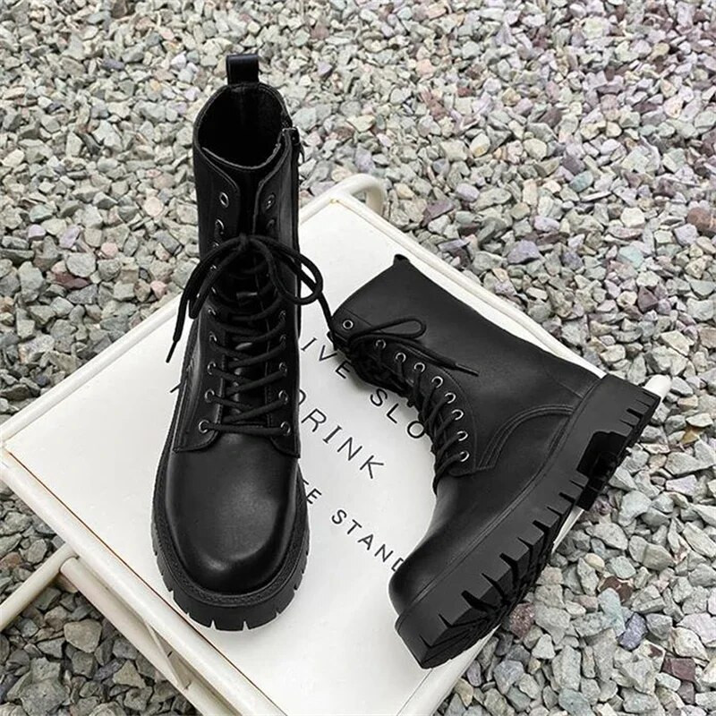 Ανδρικές μπότες μοτοσικλέτας Mid Calf Punk Fashion Ανδρικές μπότες με κορδόνι Πλατφόρμα Πλαϊνό φερμουάρ Μόδα Streetwear Botas Zapatos