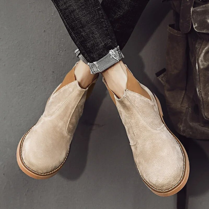 Talvised meeste uued nahast pehme tallaga mugavad ja soojad nahast saapad Uued vintage libisemisvastased madala barreliga puuvillased saapad