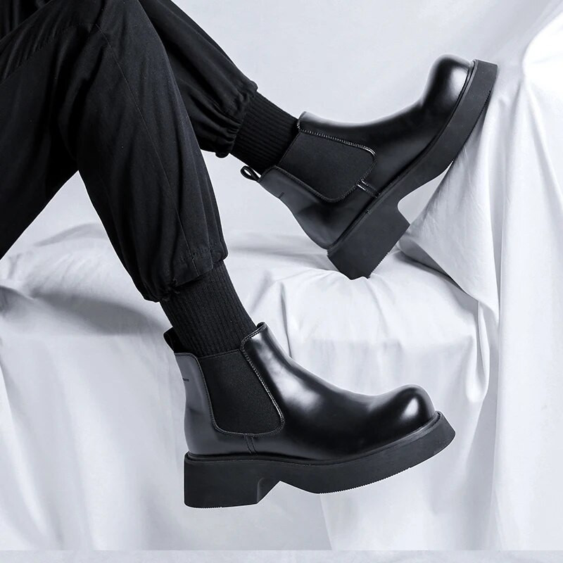 Φθινοπωρινές μπότες για άντρες Πλατφόρμα Chelsea Μπότες Ανοιξιάτικες σπαστές δερμάτινες μπότες αστραγάλου Fashin Ανδρικές μαύρες μπότες με παχύ κάτω μέρος σε αγγλικό στυλ