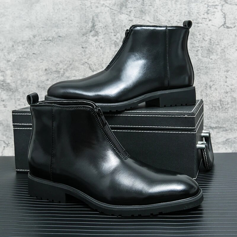 Pārdodu vīriešu ādas zābaki ziemas smaili Chelsea zābaki vīriešu biznesa apģērbi zābaki līgavaiņa kāzu apavi