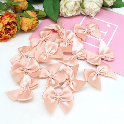 50 gab. Roku darbs Mini satīna lentes bantes Ziemassvētkiem Bowknot Dāvanu bantes amatniecībai Ziedu kāzu bantes dzimšanas dienas DIY ballītes dekorēšana