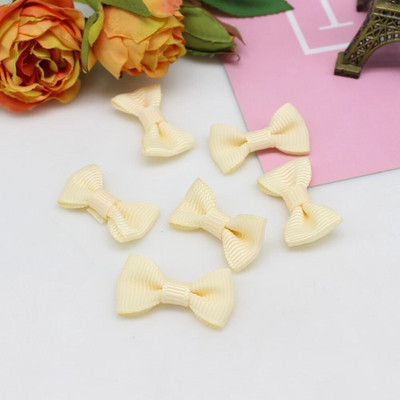 50/100tk 15mm-30mm Mini keermestatud lindiga kikilipsu segu juuste aksessuaarid Väikesed satiinpaelaga vibud Lillede aplikatsioonid õmblema käsitöö