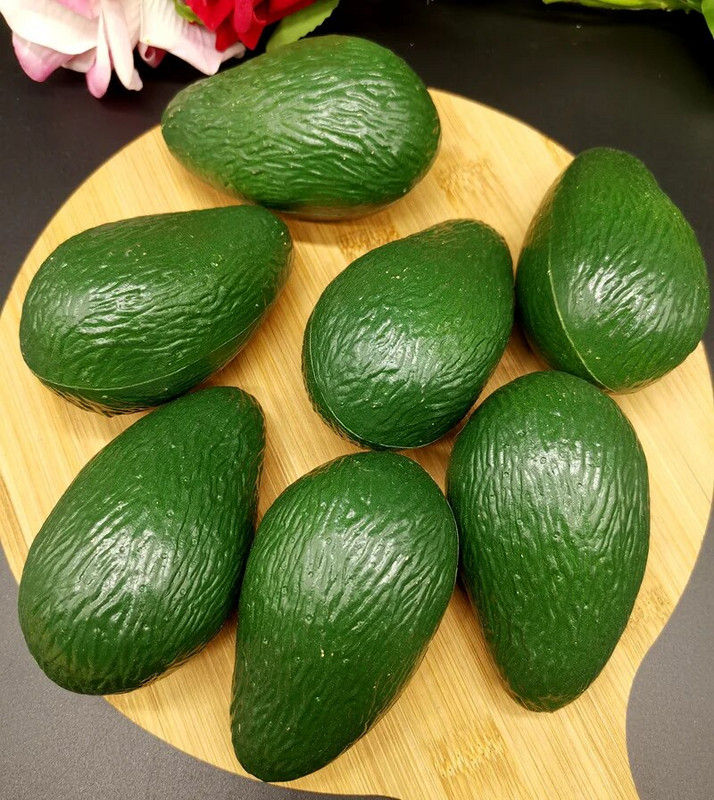 Model de avocado artificial de 5,7 x 9,5 cm Fructe false din plastic Produse alimentare pentru fotografie Recuzită pentru festivități și pentru petreceri