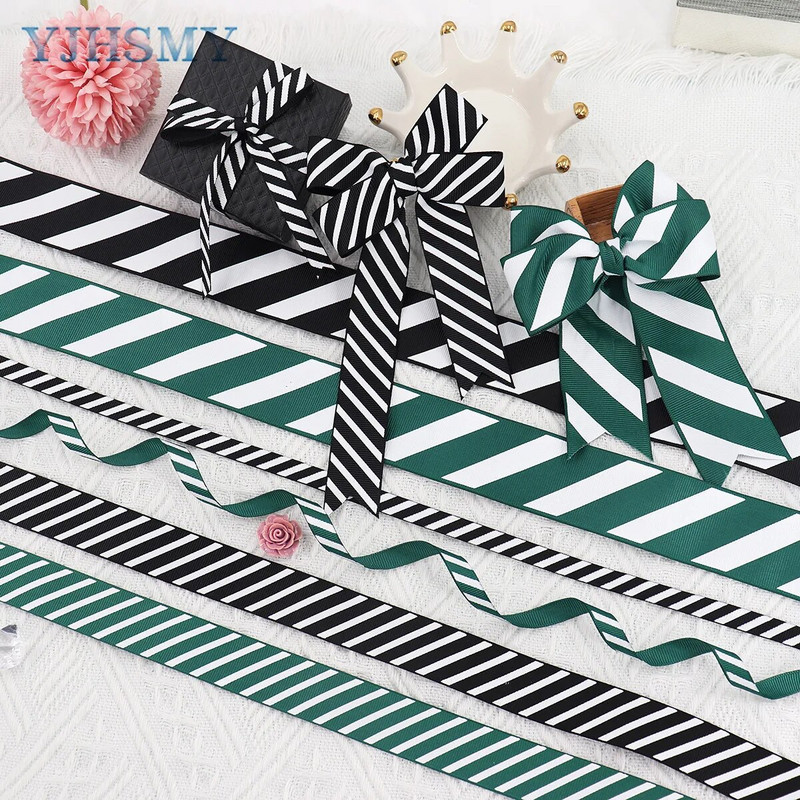 Karácsonyi Grosgrain szalag piros fehér csíkos 5 yard karácsonyi lakberendezéshez, ajándékcsomagoláshoz, masnikészítés, koszorúk, barkácsolás