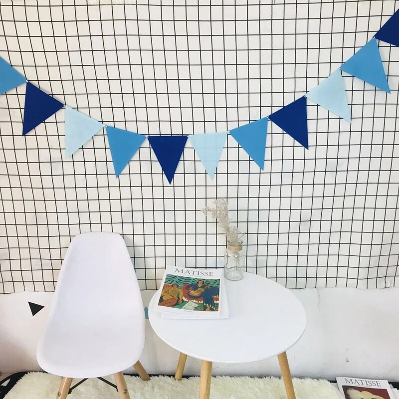 12 vėliavėlių, 2,5 m