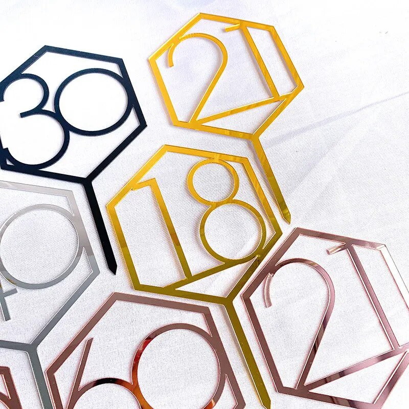 Naujas su gimtadieniu torto dangtelis Auksiniai sidabriniai skaičiai Akrilo pyrago apmušalas Gimtadienio vakarėlio torto papuošimui Tėvo dienos dovana