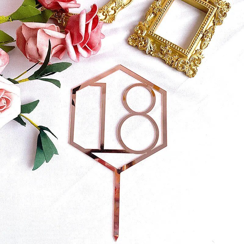 Naujas su gimtadieniu torto dangtelis Auksiniai sidabriniai skaičiai Akrilo pyrago apmušalas Gimtadienio vakarėlio torto papuošimui Tėvo dienos dovana