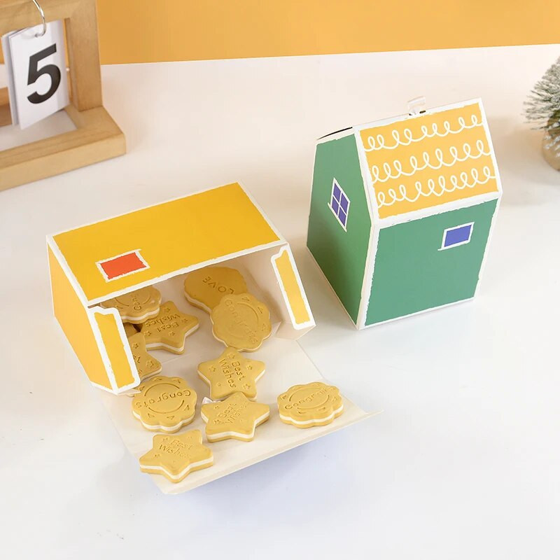 5 vnt Kraftpopieriaus namo formos Linksmų Kalėdų dovanų dėžutės Sausainių saldainių pakavimo dėžutės maišelis Kalėdų „pasidaryk pats“ namų vakarėlio dekoravimas 2024 m.