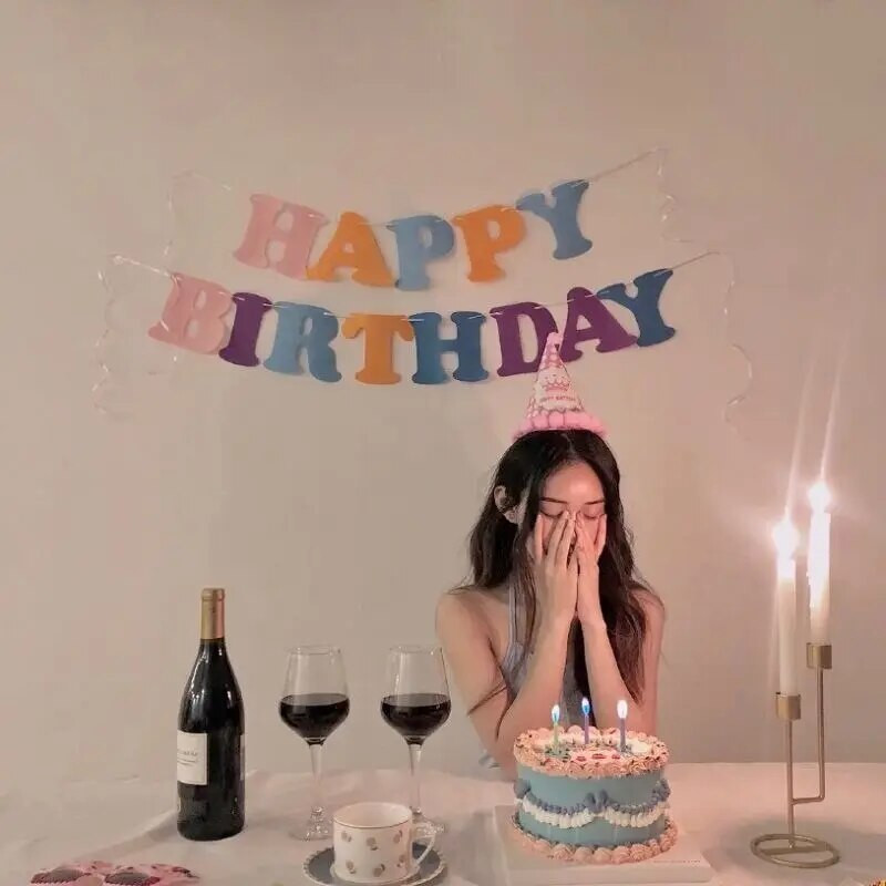 Su gimtadieniu reklamjuostė Neaustinės medžiagos vėliava Marcalono gimtadienio reklamjuostė Girliandos dekoravimas Svetainės fono sienos išdėstymas