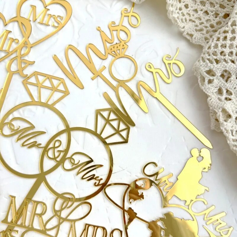 Auksinis akrilas „Mr Mrs. Cake Topper Vakarėlis“ Vestuvių dekoravimo reikmenys Kepimo reikmenys Jubiliejaus papuošimai