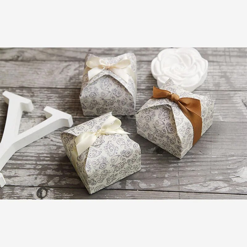 Vakarėlio dovanos Saldžios Vestuvės Dėžutės saldainių pyragui Šokoladinis maišelis Bonbonniere gėlių dėžutės Dovanų dėžutės Pakuotė Boite Dražei
