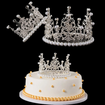 S/M Pearl Crown Cake Dekoratív Tiaras Crystal Pearl Princess Cake Arany/Ezüst Toppers Esküvői Születésnapi Torta Dísz