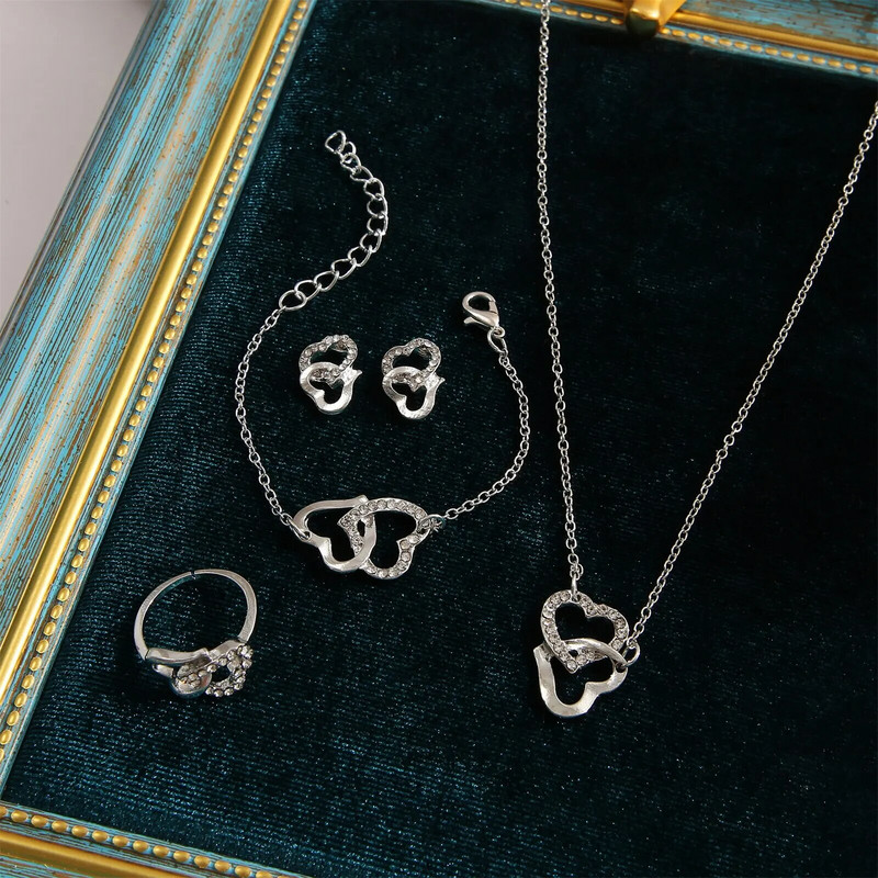 Δαχτυλίδι βραχιόλι σκουλαρίκι κολιέ 4 τεμ.