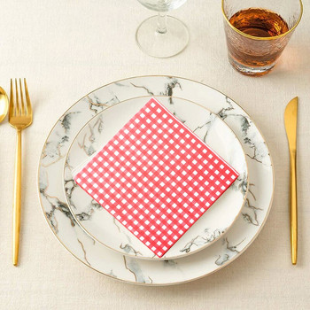 Комплект сервизи за пасторално червено и бяло каре Хартиени чинии Салфетки Чаши Правоъгълна пластмасова покривка за пикник Сервизи за дома