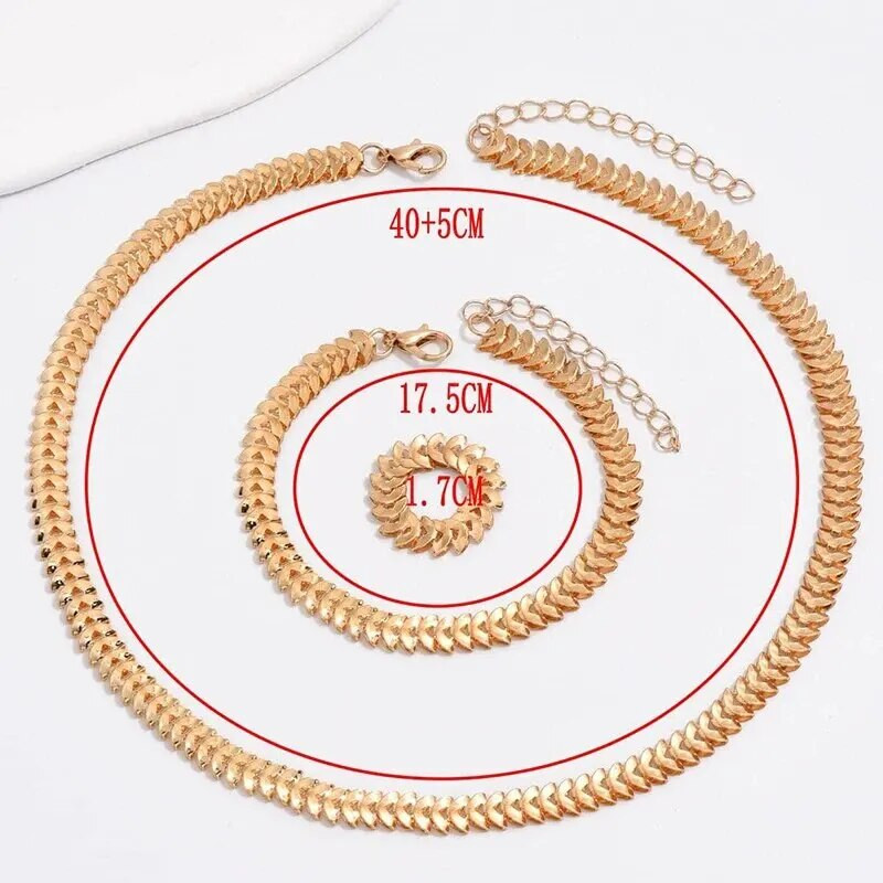 3 ΤΕΜ. Vintage χρυσό σε στρογγυλό σχήμα Σετ κοσμημάτων Κολιέ βραχιόλι Σετ δαχτυλίδι με αλυσίδα σνακ για γυναίκα σε μοντέρνο στυλ