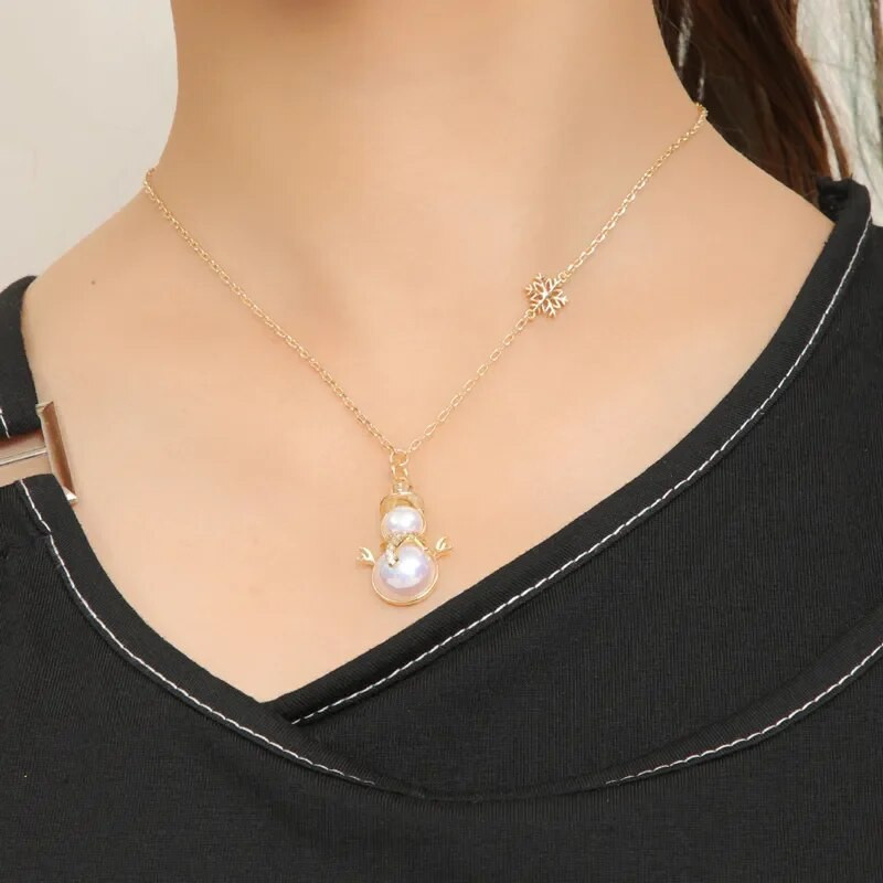 Σετ κολιέ Χριστουγεννιάτικο σκουλαρίκι 3 τμχ Κόκκινο εποξειδικό χρυσό Santa Χρώμα ελάφι Λευκό μαργαριτάρι μενταγιόν χιονάνθρωπος Χριστουγεννιάτικο σετ κοσμημάτων