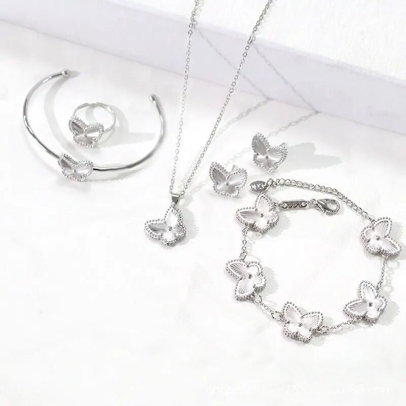 Hot Selling επίχρυσο και επάργυρο φυτό Πεντάφυλλο Σετ λουλουδιών 5τμχ Γυναικεία αλυσίδα από ανοξείδωτο ατσάλι τριφύλλι