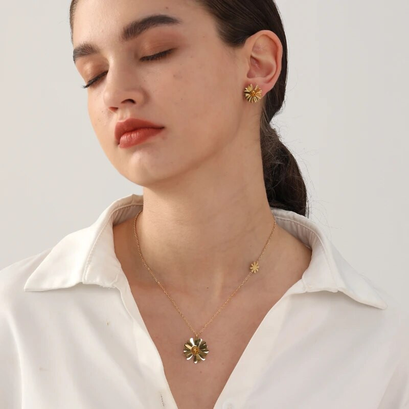 LUXUKISSKIDS Mood Kollane Daisy Luksuslikud ehtekomplektid Korea elegantsed šikkad roostevabast terasest kaelakeed kõrvarõngad naistele kingitused