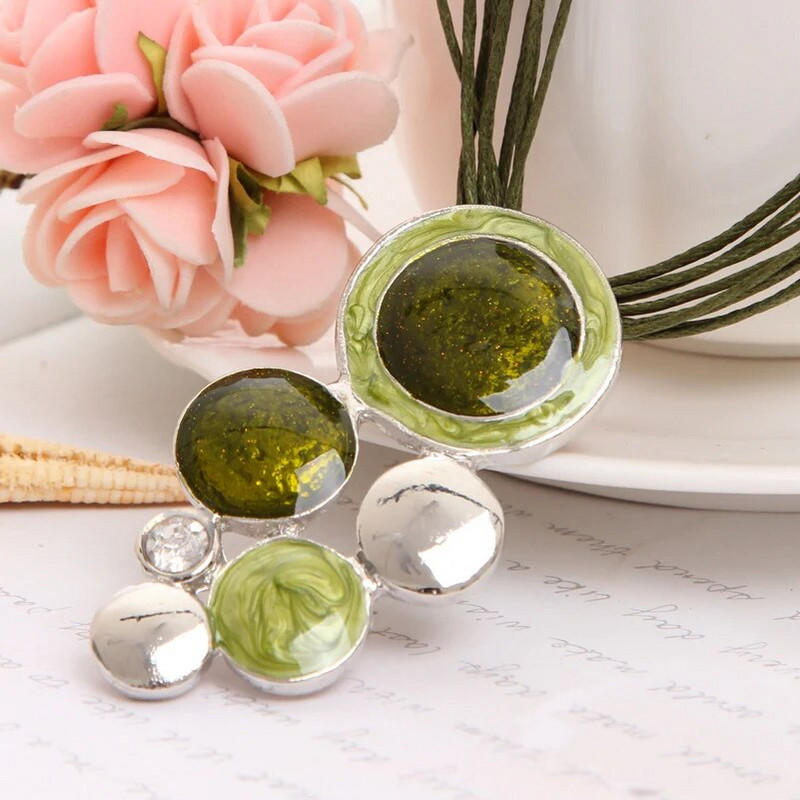 Moodsad uued ehtekomplektid Rohelised köiskett ümmargused helmed ripats kaelakee kõrvarõngas Kvaliteetsed pruudi pulma suveehted