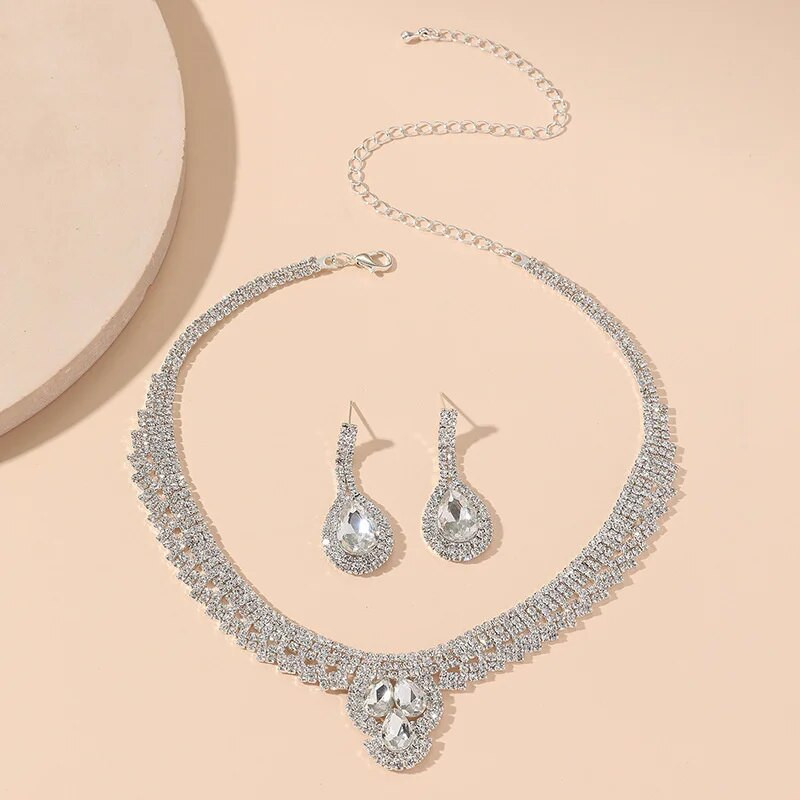 FYUAN New Style Rhinestone kaelakee Kõrvarõngad Naistele Water Drop Grystal Kõrvarõngad Naiste Pulma Pruudi ehtekomplektid Aksessuaarid