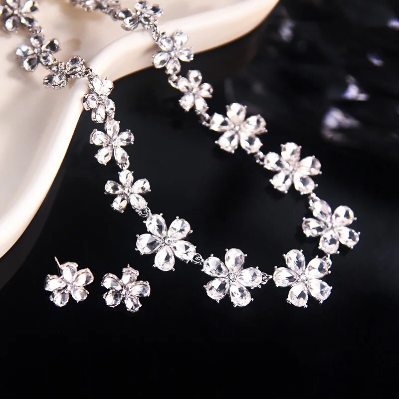 FYUAN Korea stiilis lillega kristallist kaelakee kõrvarõngad naistele naistele pulmade pruudi ehtekomplektid aksessuaarid