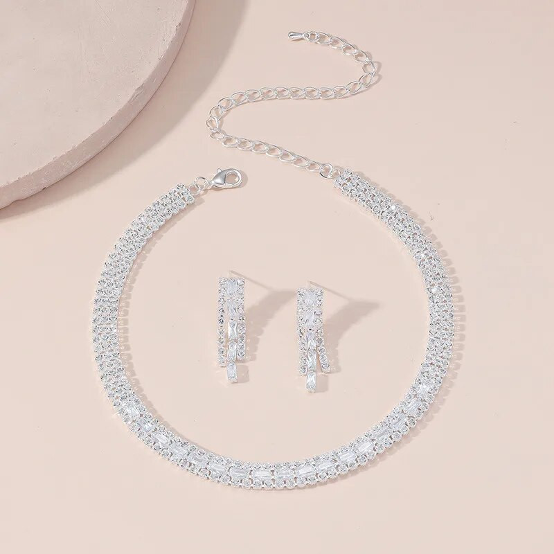 FYUAN Jednostavne cirkonske kristalne ogrlice Naušnice za žene Srebrne boje Duge naušnice s resicama Vjenčana mladenka Kompleti nakita Dodaci