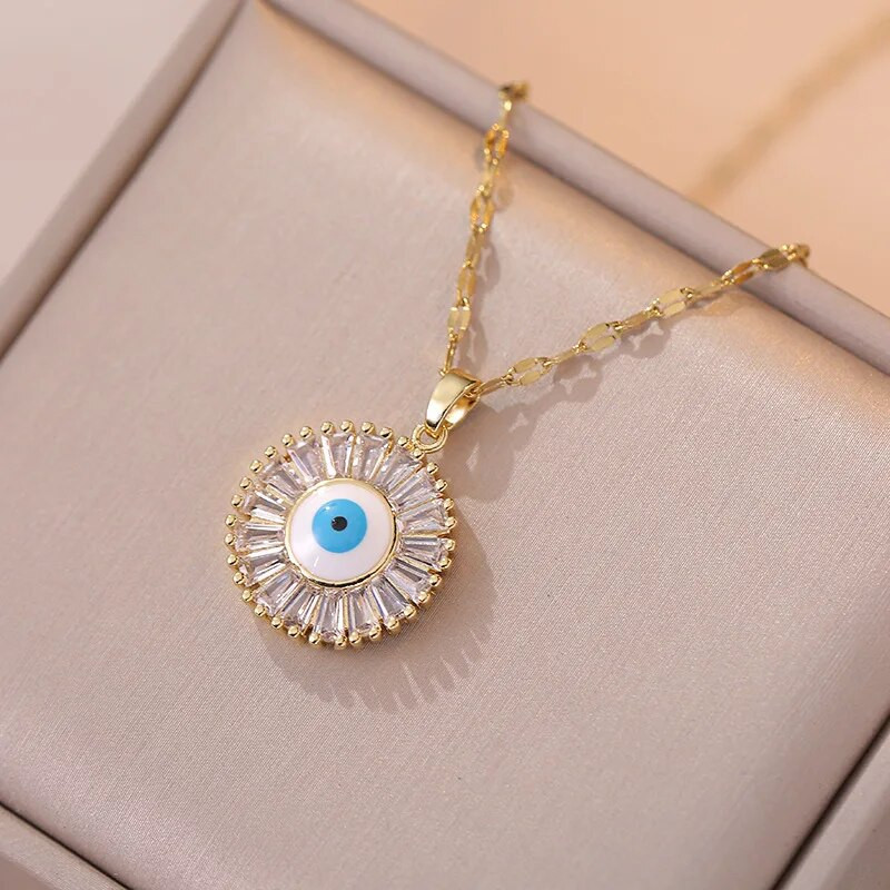 Bohēmijas zilas acis, apaļi auskari un piekariņi, nerūsējošā tērauda ķēdes, kaklarotas sievietēm baltā cirkona līgavu rotaslietu komplekti