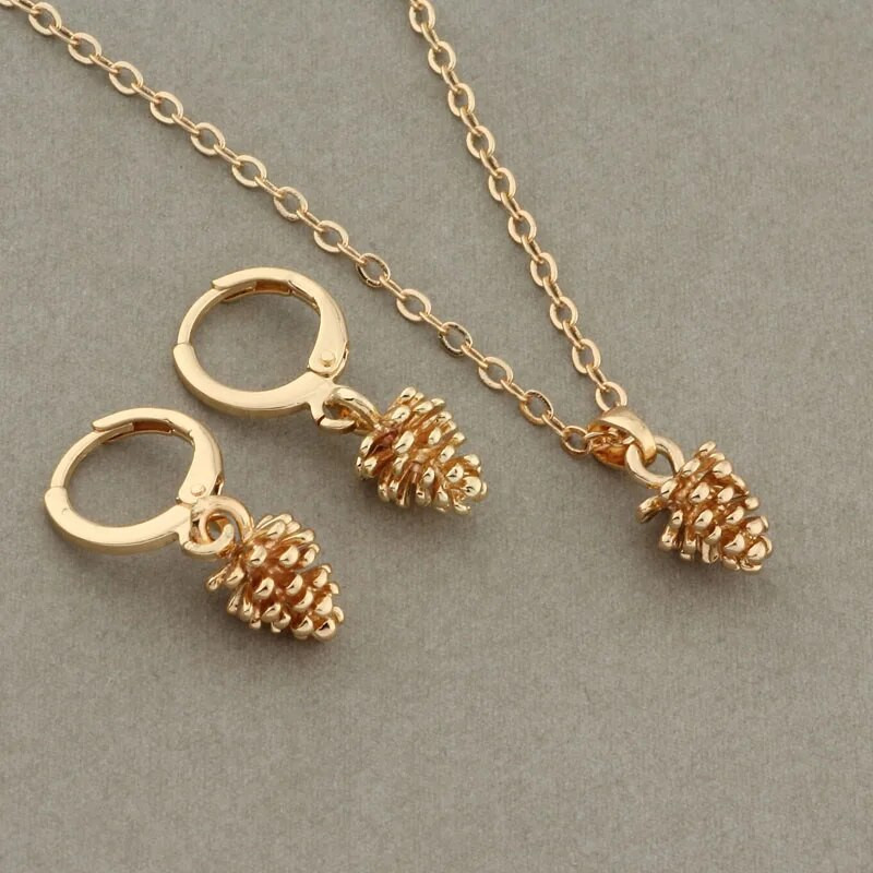 Aukso spalvos papuošalų rinkiniai augalo formos auskarai ir kaklo papuošalai moterims 2022 m. prabangių prekių ženklų rinkiniai