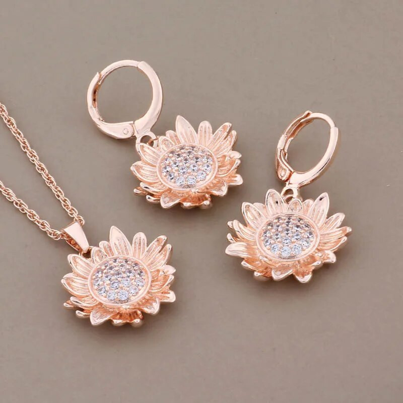 Luksuslikud ehete komplektid Trend Kvaliteetne valge tsirkoon roosikulla värvi lilledega kõrvarõngad naistele Elegantne naiste komplekt