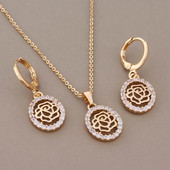 Nauja tendencija aukso spalvos vintažinių gėlių nuleidžiamų auskarų rinkiniai moterims Natūralaus cirkonio aksesuarai kasdieniai papuošalų rinkiniai mergaičių dovana