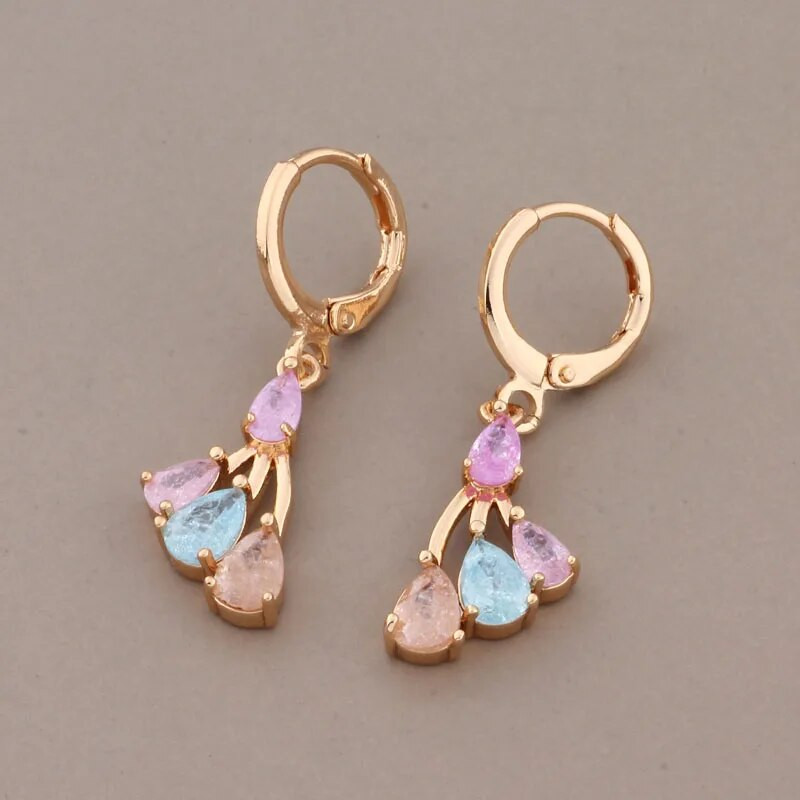 Nauja tendencija Neįprasti auskarų rinkiniai moterims Spalvingi natūralaus cirkonio kasdieniai papuošalai Prabangus Elegantiškas Moterų rinkinys