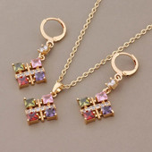 Uued trendikõrvarõngad ja ripatsite komplektid naistele kullavärvi naturaalse tsirkooniga Ebatavaline kõrvarõngaste mood Luksuslik elegantne naiste komplekt