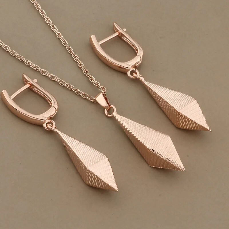 2023 Trend visoke kvalitete 585 Rose Gold Boja Bakreni setovi naušnica za žene Klasični svadbeni vjenčani vintage setovi nakita