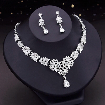 Sudraba krāsas Lapu kuloni Kaklarota Auskari Komplekti Sievietēm Modes Rotaslietas Kāzu balles kostīmu aksesuāri