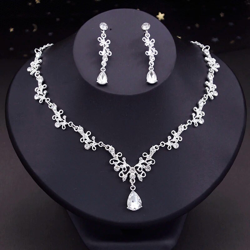 Sudraba krāsas Lapu kuloni Kaklarota Auskari Komplekti Sievietēm Modes Rotaslietas Kāzu balles kostīmu aksesuāri