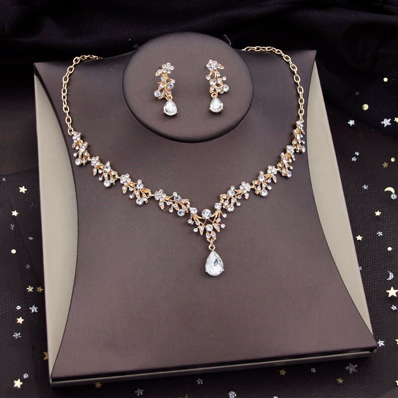 Puošnūs krištolo nuotakos papuošalų rinkiniai moterims Prabangūs Choker karoliai Auskarai Prom Vestuvinė suknelė Nuotakos karolių rinkiniai Mados