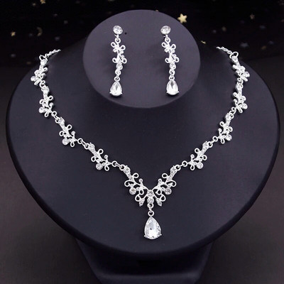 Rhinestone kristallist ripatsid kaelakee kõrvarõngad komplektid naistele moeehted pulmaballi kostüümide aksessuaarid