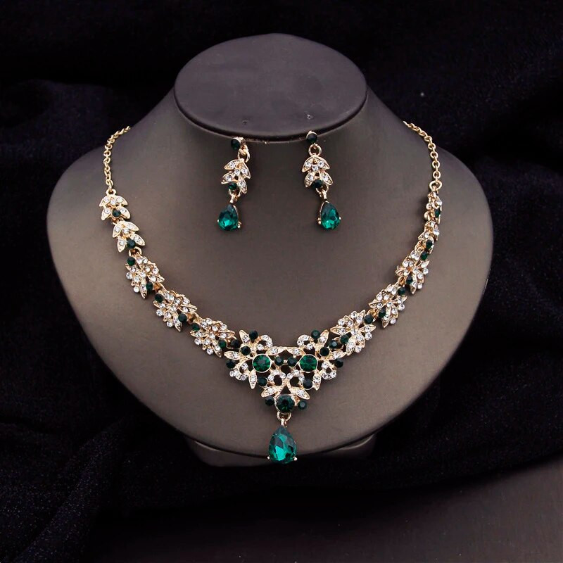 2022. gada jauni kristāla līgavu juvelierizstrādājumu komplekti sievietēm Luksusa kaklarotas kaklarotas auskari izlaiduma kāzu kleitu līgavu kaklarotu komplekti modes