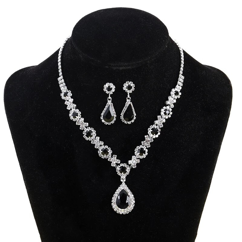 Prabangūs sidabro spalvų papuošalų rinkiniai moterims Choker karolių auskarų rinkinys Vestuvių nuotakos karolių rinkiniai Kostiumo priedai