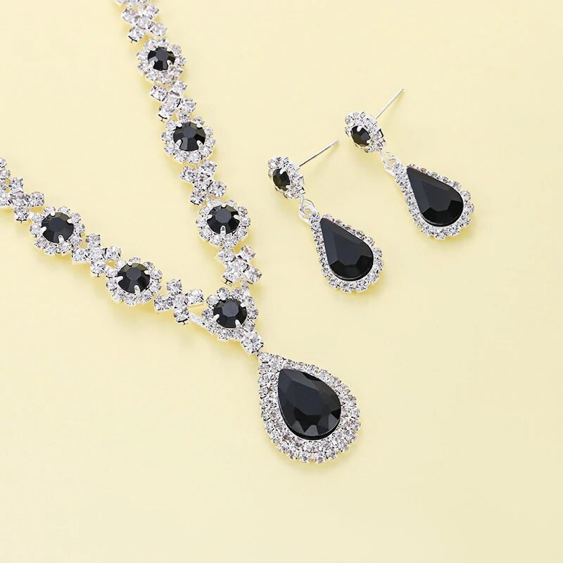 Prabangūs sidabro spalvų papuošalų rinkiniai moterims Choker karolių auskarų rinkinys Vestuvių nuotakos karolių rinkiniai Kostiumo priedai