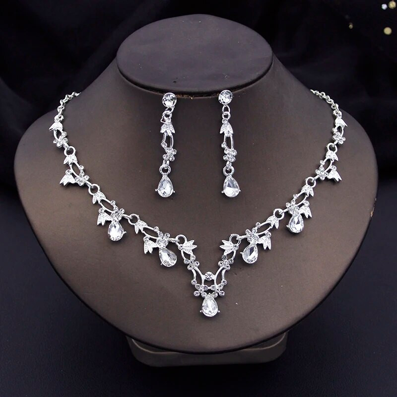 Rhinestone`i pruudi ehtekomplektid naistele Luksuslikud lilledega kaelakee ja kõrvarõngad Pulmakleit Pruudi kaelakee komplektid Mood