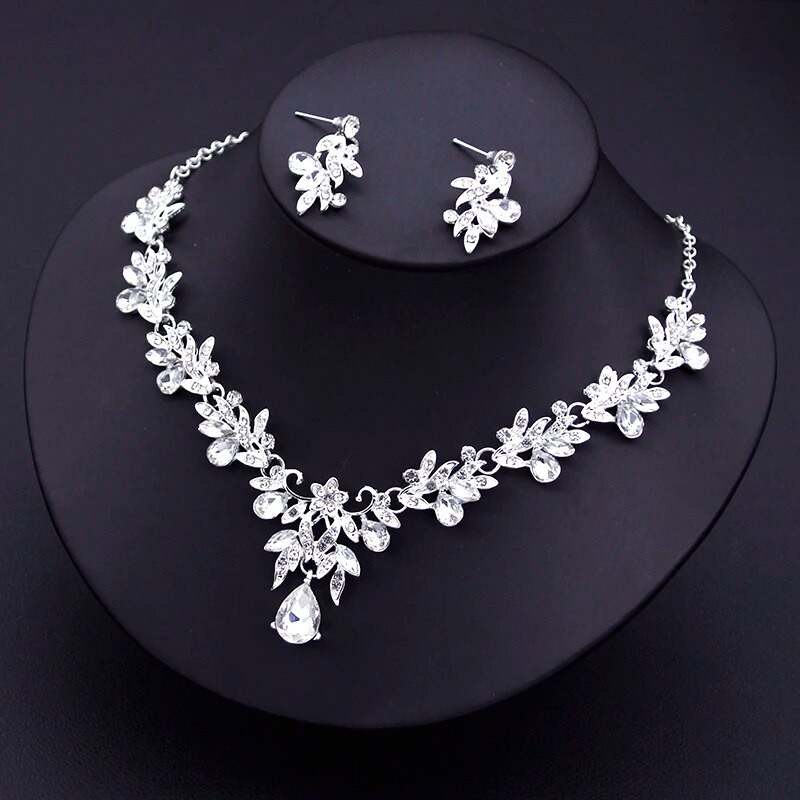 Πολυτελή σετ κολιέ πράσινο τσόκερ για γυναίκες Κρεμαστά σκουλαρίκια Νύφη Κοσμήματα γιακάς σετ δύο τεμαχίων Αξεσουάρ για νυφικό