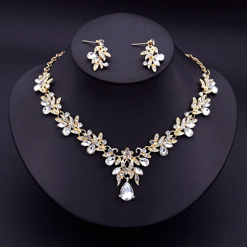 Πολυτελή σετ κολιέ πράσινο τσόκερ για γυναίκες Κρεμαστά σκουλαρίκια Νύφη Κοσμήματα γιακάς σετ δύο τεμαχίων Αξεσουάρ για νυφικό